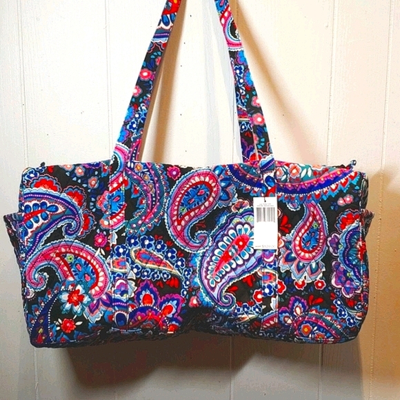 Vera Bradley Lg. Traveler Duffel Haymarket Paisley - Picture 4 of 8
